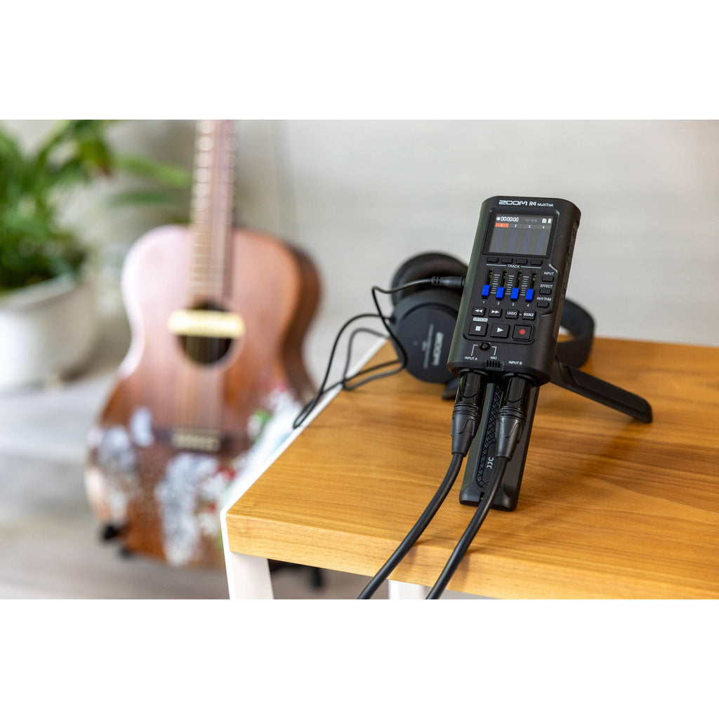 Portable 4-Track Recorder with 32GB microSDHC Card U1385